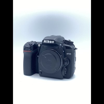 YM Used Used Nikon D7500 (22k Clicks)