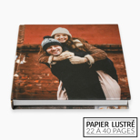 Livre photo plat à couverture rigide / papier lustré 10x10 (22-40 pages)