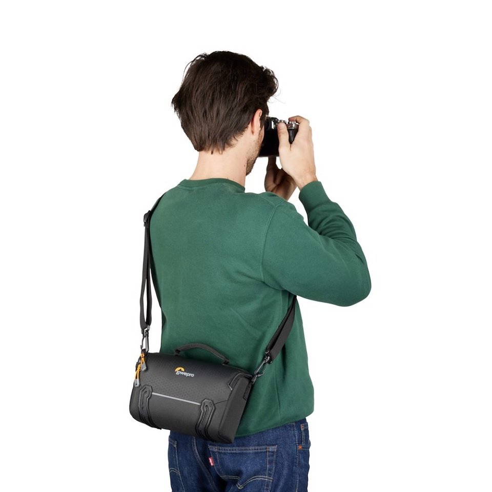 Lowepro Adventura SH 160 III - Black