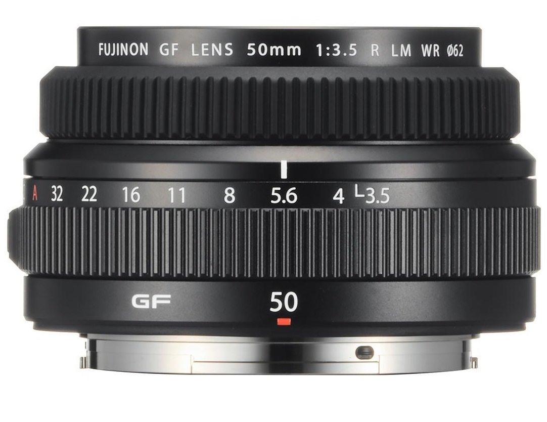 フジフイルム FUJIFILM GF50 F3.5 R LM WR Fujifilm GF 50mm F3.5 R LM WR is smallest and lightest lens for