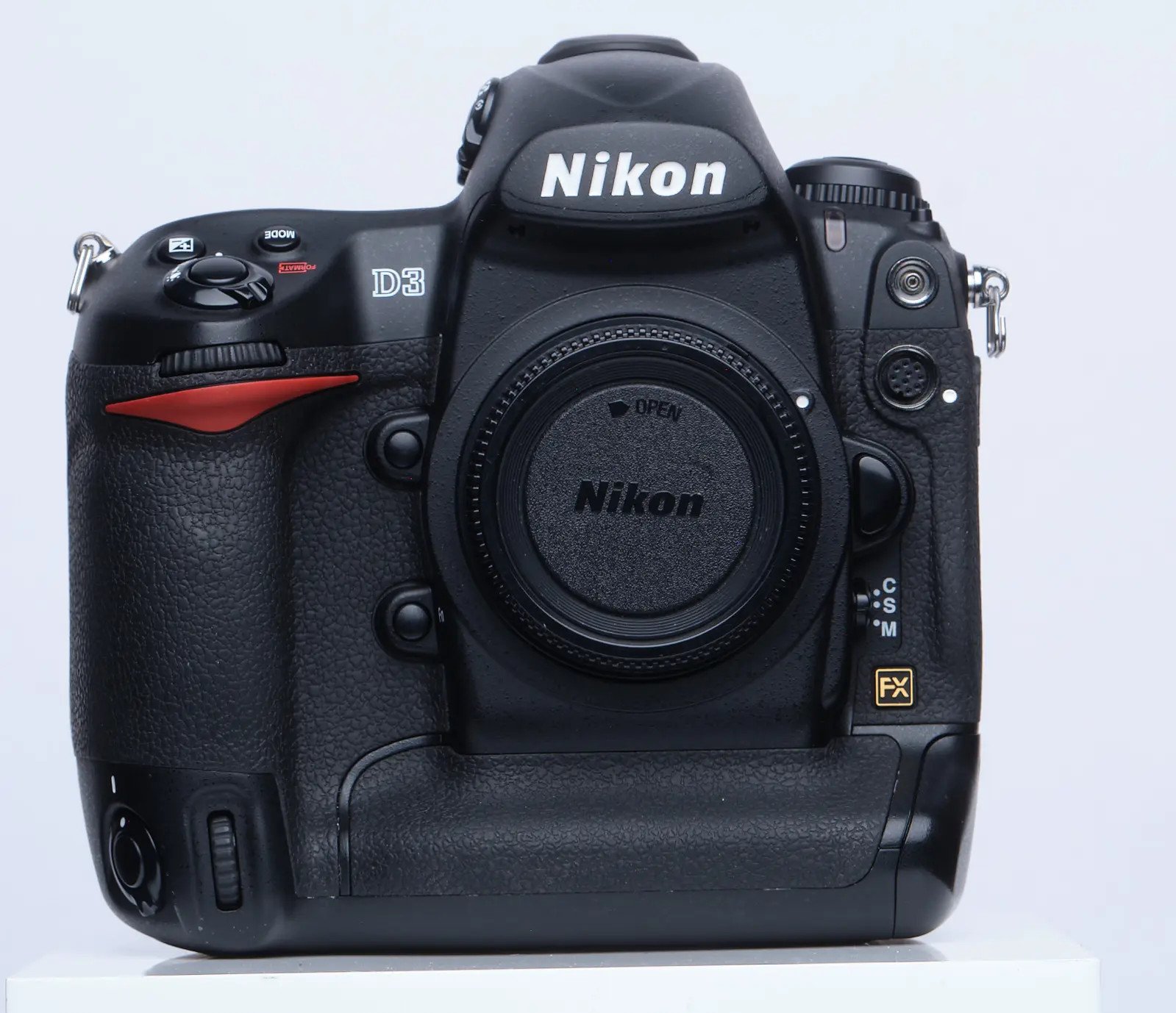 Nikon D3 DSLR Camera Body {12.1MP} used